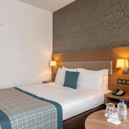 Hotel Leopold 4*
