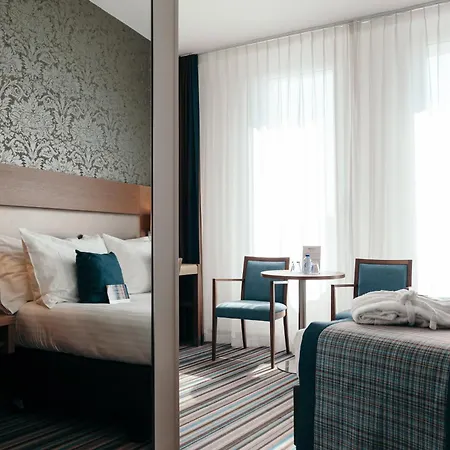 Leopold Hotel