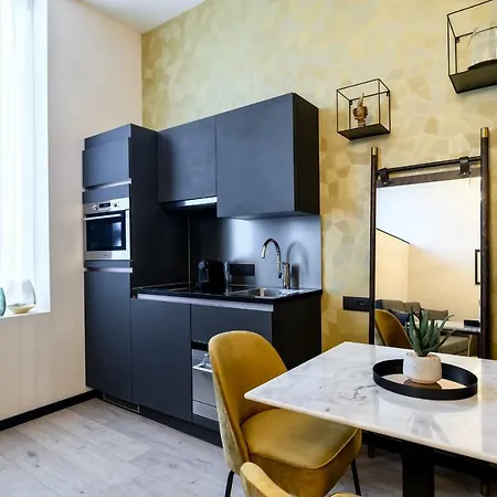 Leopold Hotel